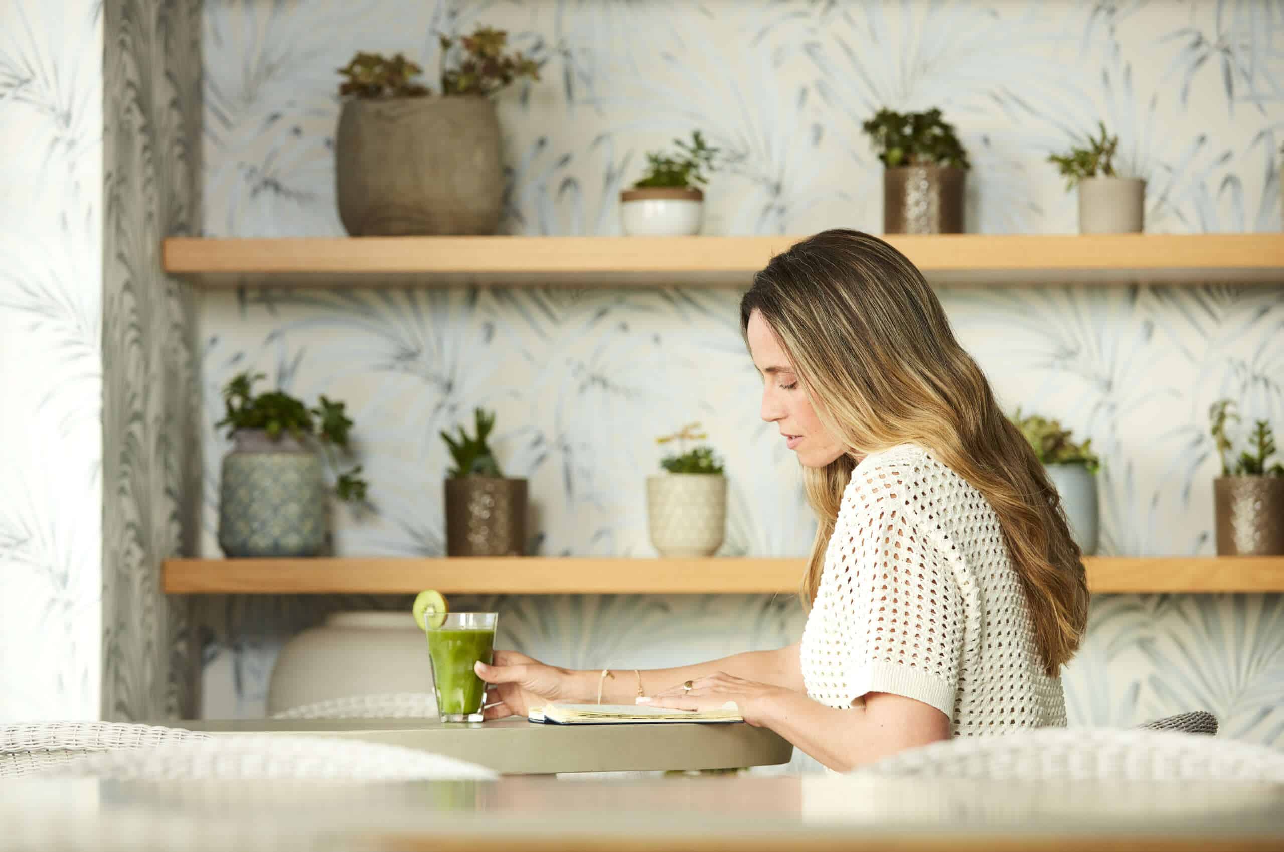 Sitting Room, Common Area 10 - Longevity